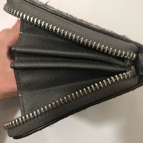 Michael kors snakeskin embossed wristlet wallet